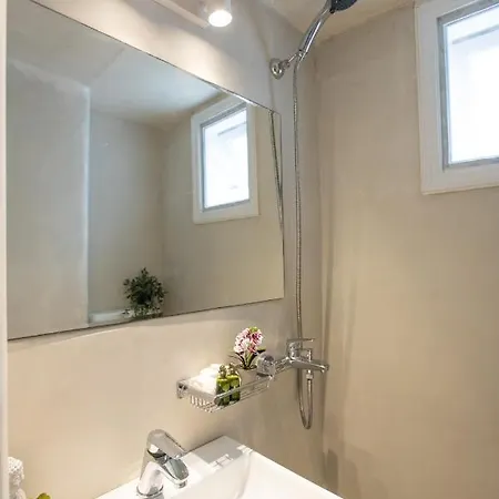 Whitelist Maisonette Iii In 펜션 *
